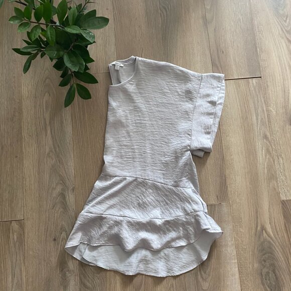 Tristan Slate Gray Flowy Short-Sleeve Blouse - Picture 7 of 7